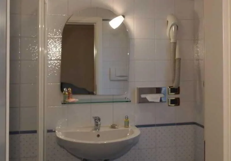 Residenza Favaro Venice 0*,