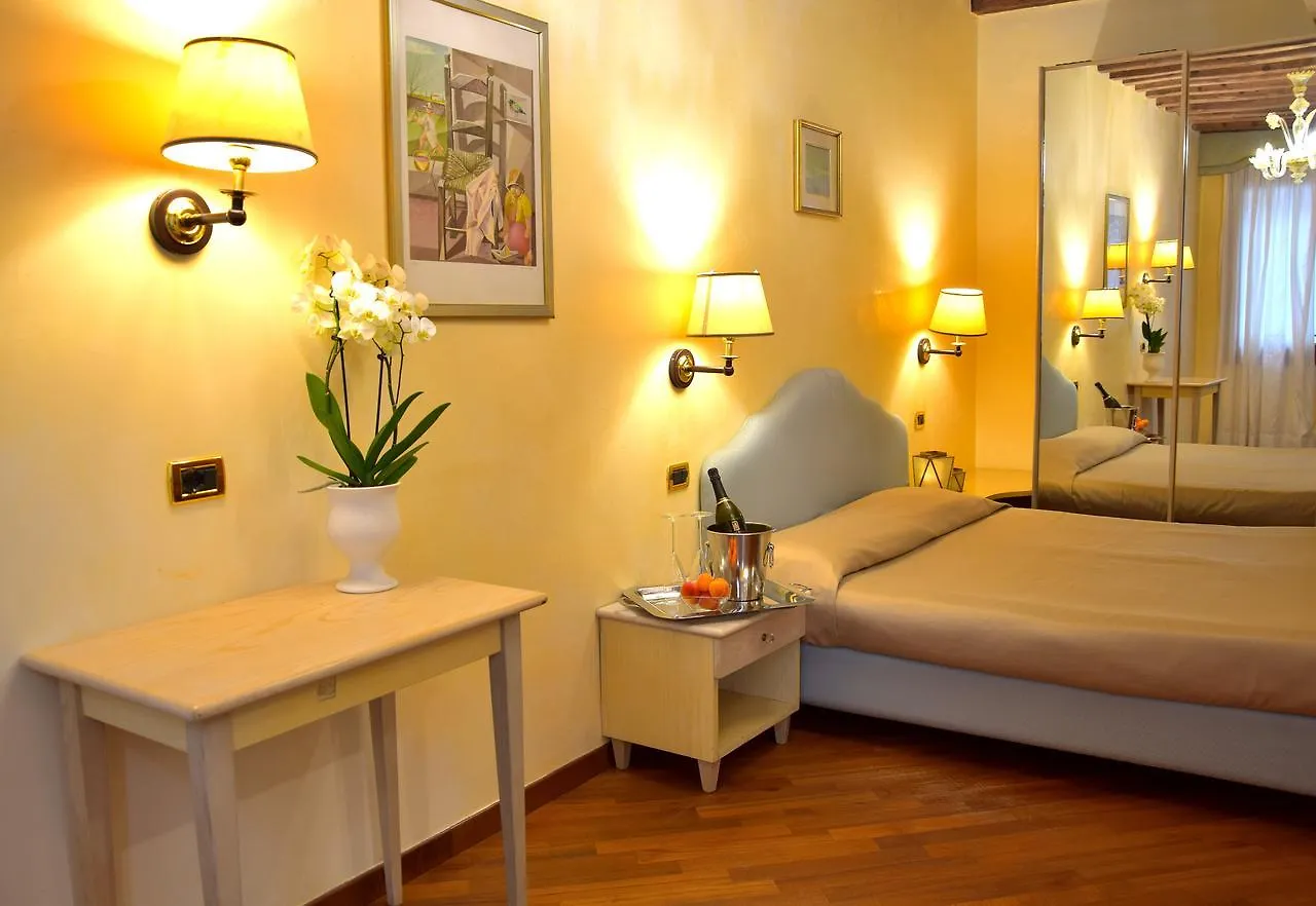 Residenza Favaro Benátky Hotel